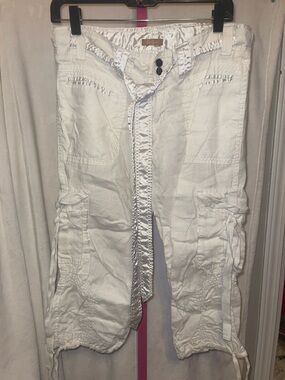 Forever 21 White Womens Cargo Capris with Drawstring Belt